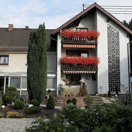 Ferienwohnungen Haus Waltraud Steinwiesen Bagian luar foto